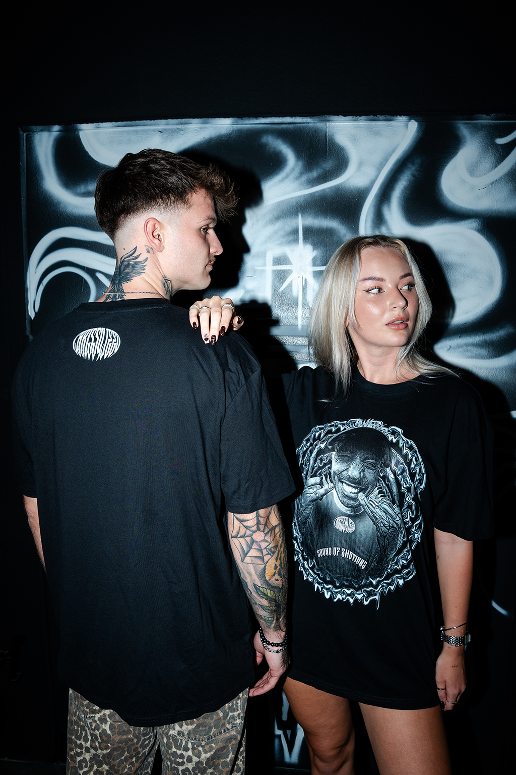 T - Shirt "Chrissyjeey" Schwarz